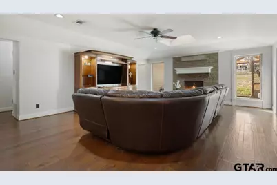 412 E Hideaway Ln, Hideaway, TX 75771 - Photo 9