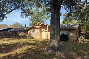 206 W Parkdale, Whitehouse, TX 75791 - Photo 3