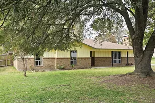 5779 N Cape Dr, Chandler, TX 75758 - Photo 3