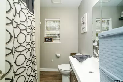 208 E Center St, White Oak, TX 75693 - Photo 23