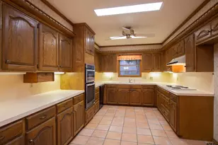 5900 Stoneleigh Dr, Tyler, TX 75703 - Photo 7