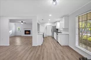 303 Jane Ln, Lindale, TX 75771 - Photo 5