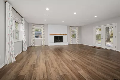 700 Oxford Drive, Tyler, TX 75703 - Photo 9