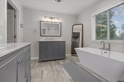 700 Oxford Drive, Tyler, TX 75703 - Photo 29