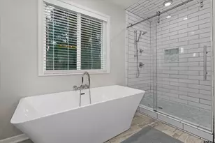 700 Oxford Dr, Tyler, TX 75703 - Photo 27