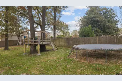 700 Oxford Drive, Tyler, TX 75703 - Photo 37