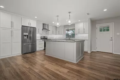 700 Oxford Drive, Tyler, TX 75703 - Photo 13