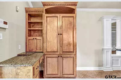 1017 E Olive St., Tyler, TX 75702 - Photo 13