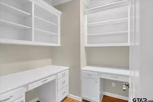 1017 E Olive St, Tyler, TX 75702 - Photo 9