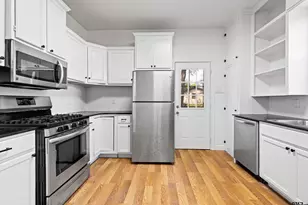 204 W Jones, Longview, TX 75602 - Photo 17