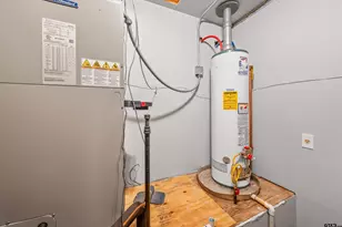 606 Brookside Dr, Jacksonville, TX 75766 - Photo 7