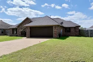 207 Bedford Place, Bullard, TX 75757 - Photo 3