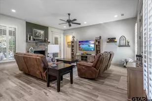 24012 Wildflower Cir, Lindale, TX 75771 - Photo 7