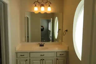 954 La Vista Dr, Tyler, TX 75703 - Photo 7