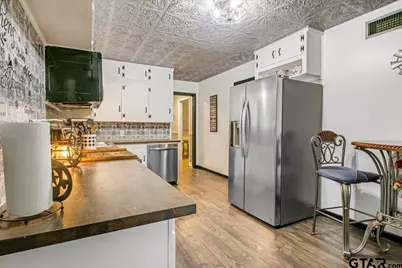 2216 Pleasent Dr, Tyler, TX 75701 - Photo 17