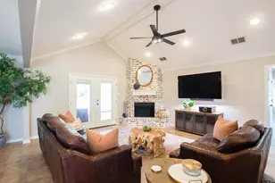 2618 Prestwick Rd, Jacksonville, TX 75766 - Photo 5