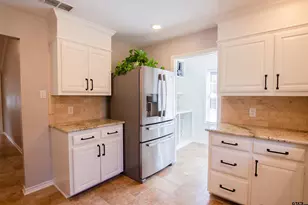 2618 Prestwick Rd, Jacksonville, TX 75766 - Photo 9