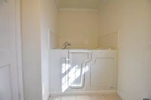 1402 Mary Lee Ln, Longview, TX 75601 - Photo 17