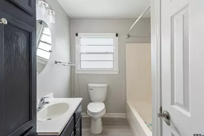 524 N College St, Lindale, TX 75771 - Photo 19