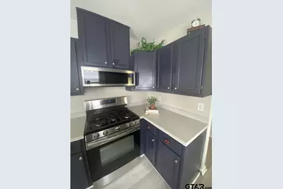 524 N College St, Lindale, TX 75771 - Photo 9