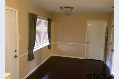 201 Clemson, Tyler, TX 75703 - Photo 3