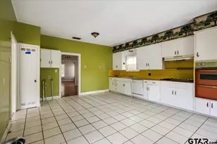 322 S Clayton, Tyler, TX 75702 - Photo 11