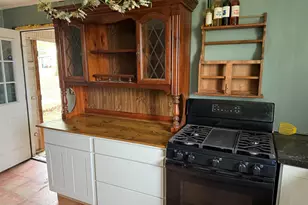 324 S Martin St, Chandler, TX 75758 - Photo 3