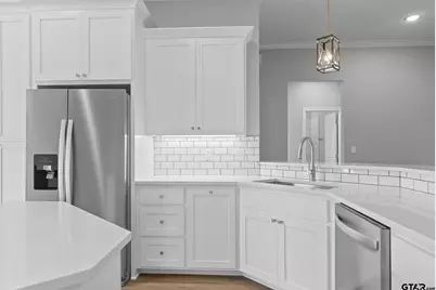 105 W Teal Dr, Troup, TX 75789 - Photo 11