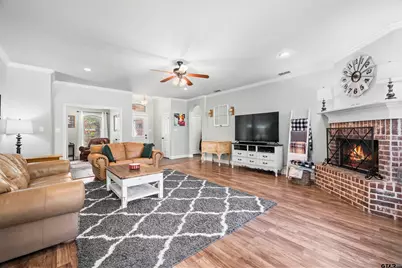 16785 S Lakeview Dr, Troup, TX 75789 - Photo 5