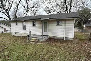 305 E Front St, Arp, TX 75750 - Photo 21