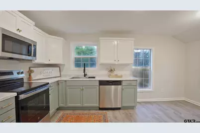 915 Britton, Tyler, TX 75701 - Photo 11