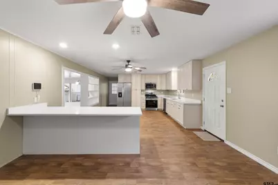 1621 Baseball Loop, Diana, TX 75640 - Photo 5