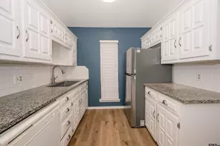 5819 Hollytree, Tyler, TX 75703 - Photo 13