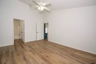 5819 Hollytree, Tyler, TX 75703 - Photo 15