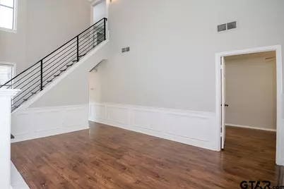 5827 Hollytree, Tyler, TX 75703 - Photo 7