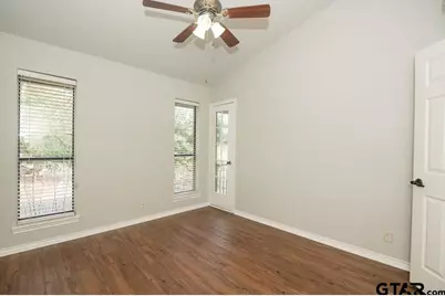 5827 Hollytree, Tyler, TX 75703 - Photo 27