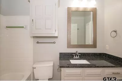 5827 Hollytree, Tyler, TX 75703 - Photo 25