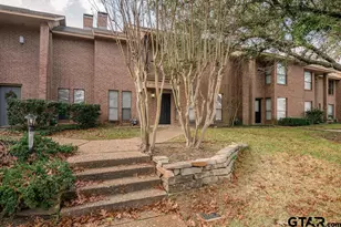 5827 Hollytree, Tyler, TX 75703 - Photo 3