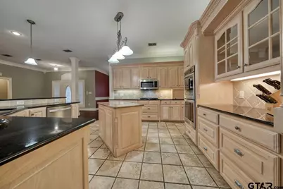 215 Clubview Dr, Hideaway, TX 75771 - Photo 17