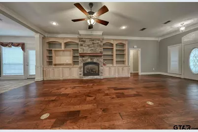 215 Clubview Dr, Hideaway, TX 75771 - Photo 3