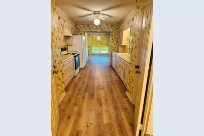 107 Villa Dr, Troup, TX 75789 - Photo 5