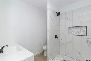 112 An County Road 1370, Palestine, TX 75801 - Photo 11