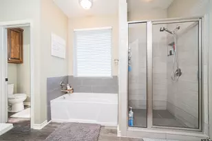 1001 Millstone Ln, Chandler, TX 75758 - Photo 15