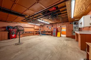 287 Hollybrook Dr, Kilgore, TX 75662 - Photo 23