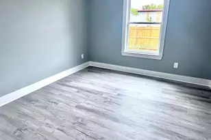 536 Alabama St, Jacksonville, TX 75766 - Photo 11