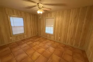 303 Jeannine St, Winnsboro, TX 75494 - Photo 11