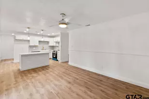 2424 E Devine St, Tyler, TX 75701 - Photo 15