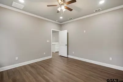 304 E Cottonwood, Overton, TX 75684 - Photo 19