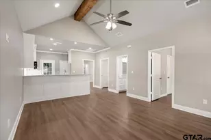 304 E Cottonwood, Overton, TX 75684 - Photo 5