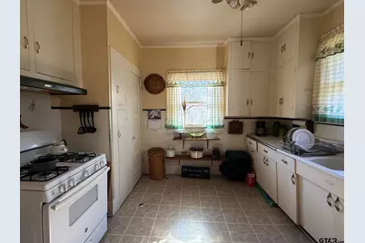 507 Neches, Jacksonville, TX 75766 - Photo 17